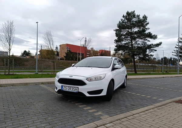 Ford Focus cena 28500 przebieg: 270000, rok produkcji 2018 z Szczecin małe 56